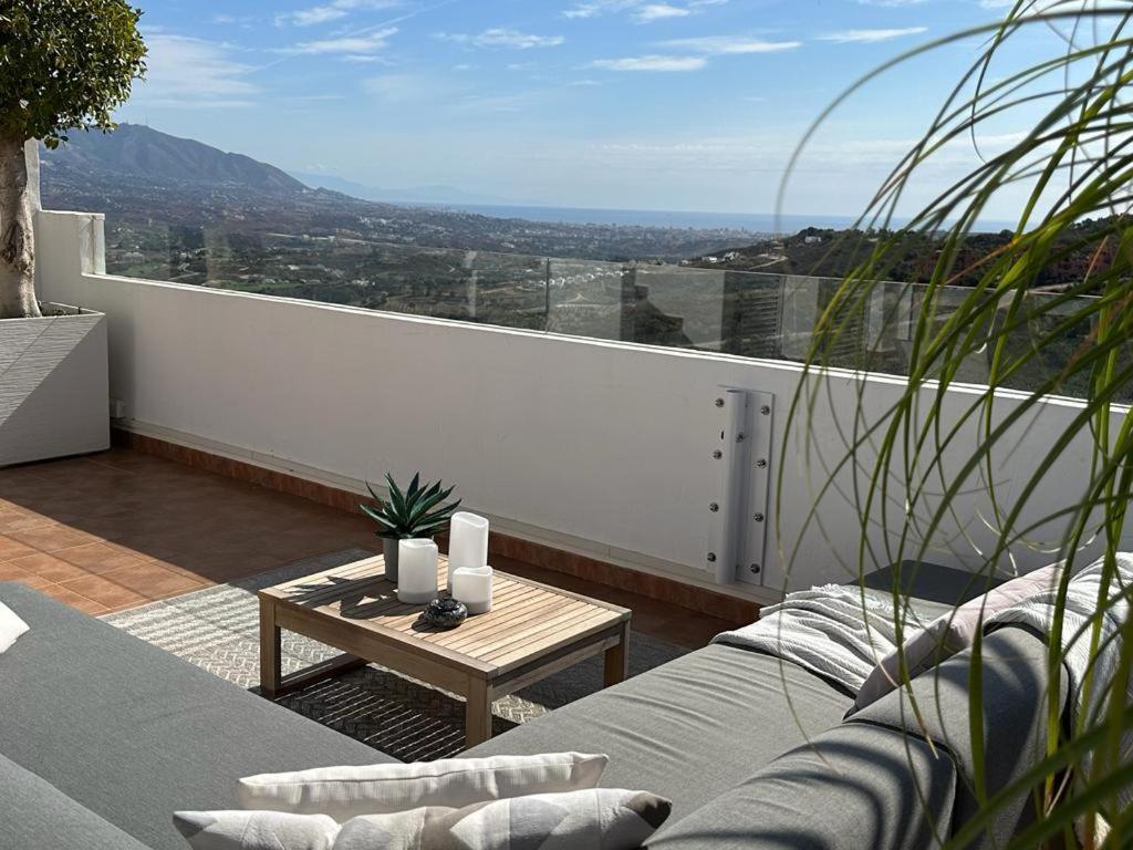 Ferienwohnung Penthouse Mit Privatem Jacuzzi In Marbella - La Mairena Ojén Exterior foto